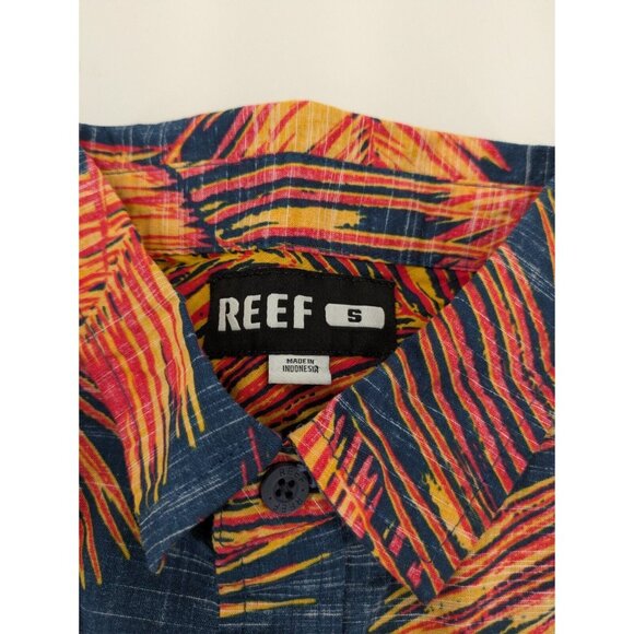 REEF Daintree Hawaiian Shirt Mens Size Small Short Sleeve Button Up - Picture 6 of 7